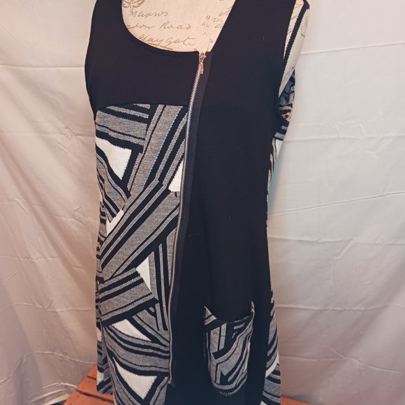 LIOR PARIS NWT ATK Zippered Dress - Picture 6 of 7